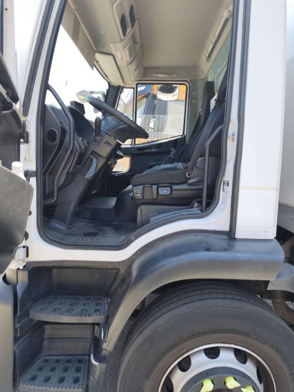 Iveco EUROCARGO CUBE 190-280L Foto 2