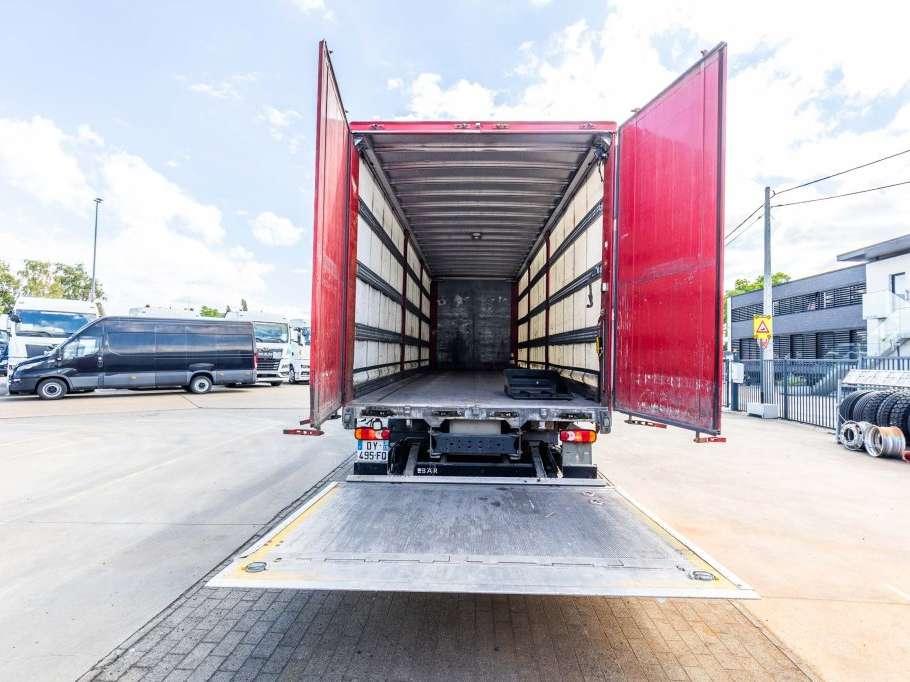 Renault D 19 WIDE 280 DXI + BAR Foto 12