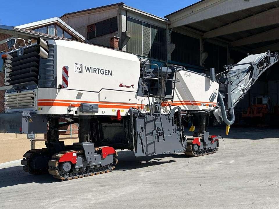 Wirtgen W220 Foto 1