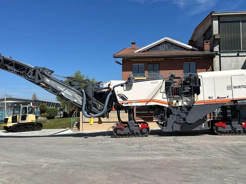 Wirtgen W220 Foto 3