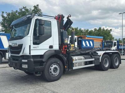 Iveco Trakker 450 6x4 Foto 1