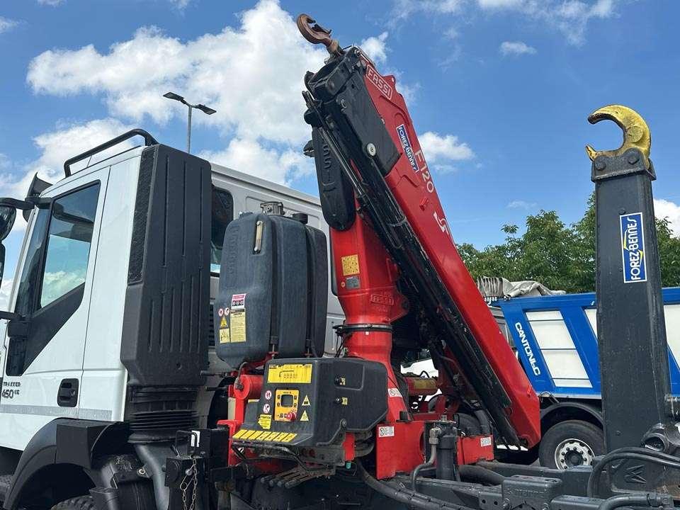 Iveco Trakker 450 6x4 Foto 9