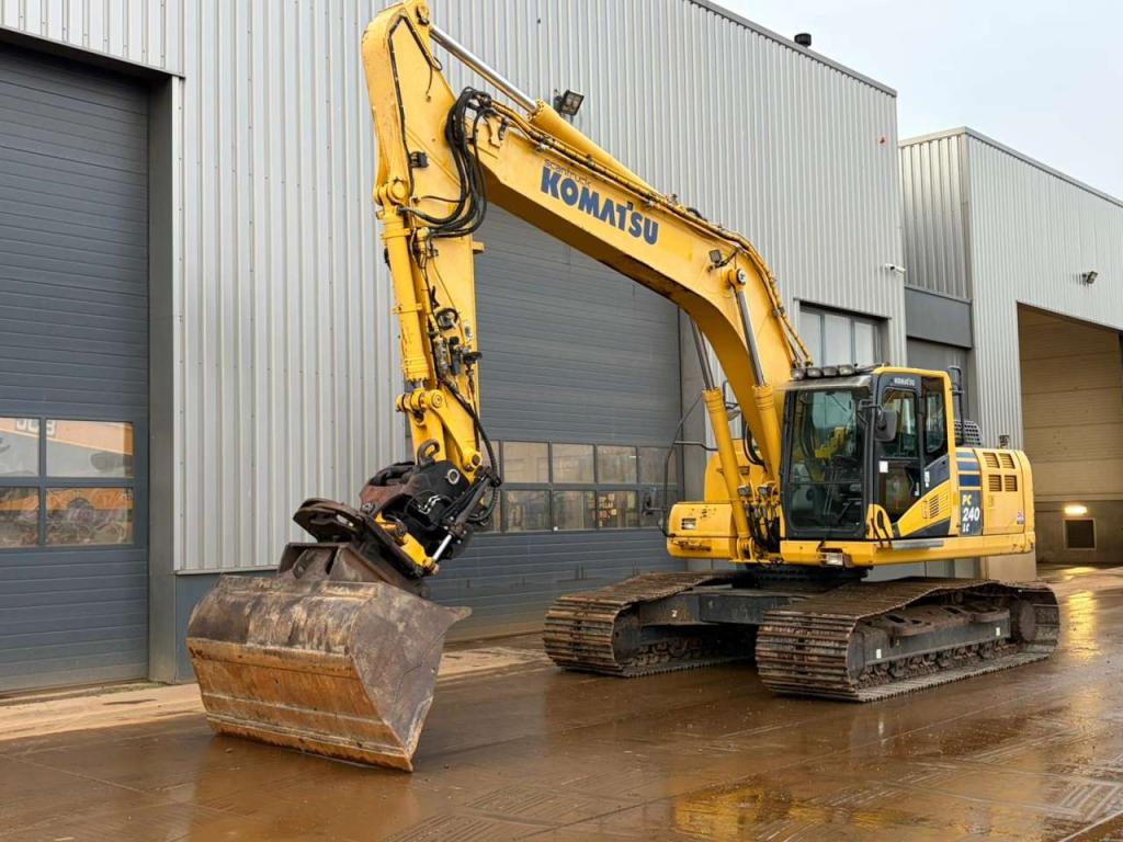 Komatsu PC240LC-10 Foto 4