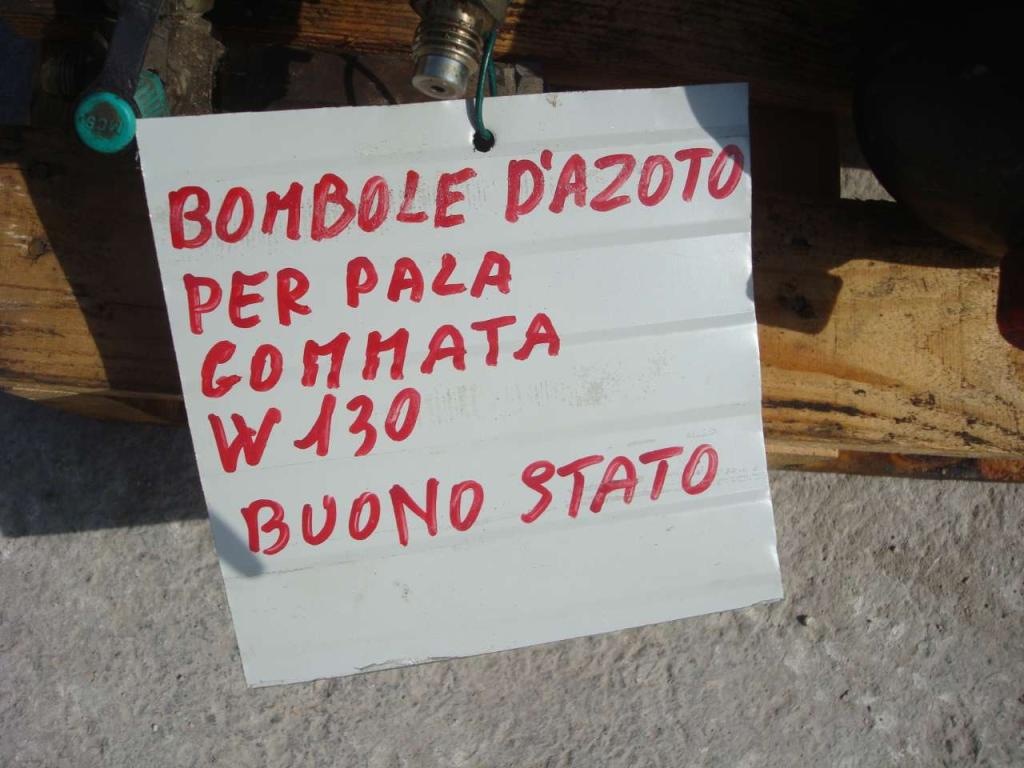 Bombole Azoto para Fiat Hitachi W130 Foto 3