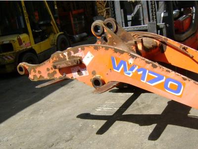 Brazo de cargadora para Fiat Hitachi W 170 vendida por PRV Ricambi Srl