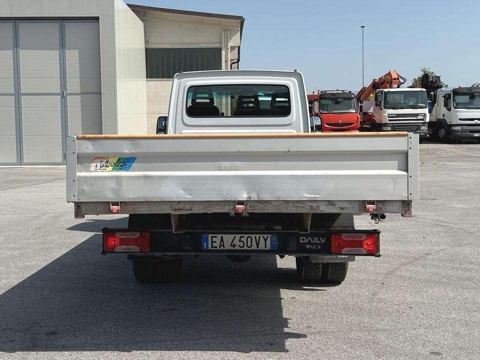 Iveco DAILY 35C13 4x2 Foto 20