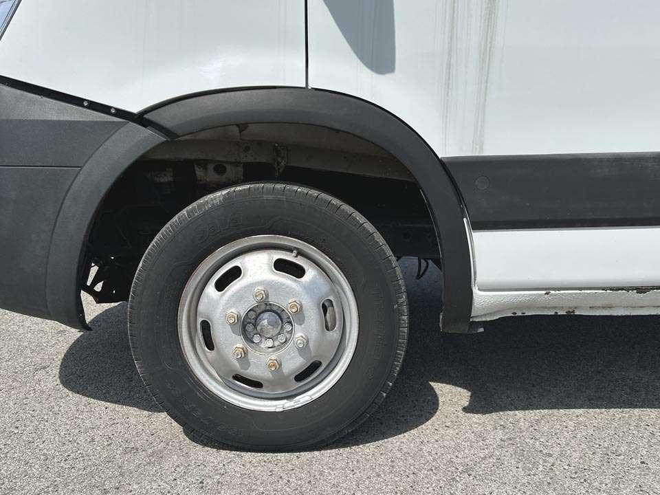 Iveco DAILY 35C13 4x2 Foto 4