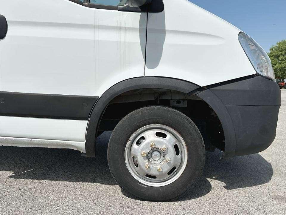 Iveco DAILY 35C13 4x2 Foto 9