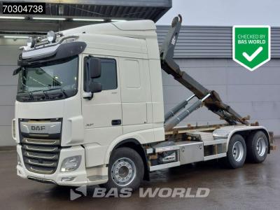 Daf XF 530 6X2 VDL SVL-20-6000 Hooklift  Lift-Axle Automatic MX engine Brake Euro 6 vendida por BAS World B.V.