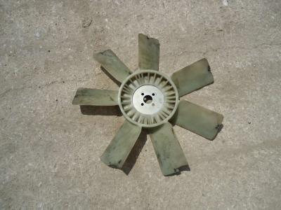 Ventilador de enfriamiento para Hitachi LX170 vendida por OLM 90 Srl