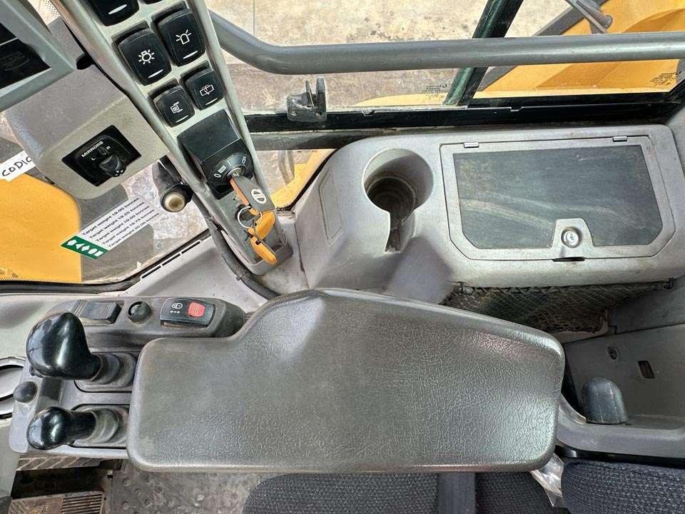Volvo L180G Foto 15