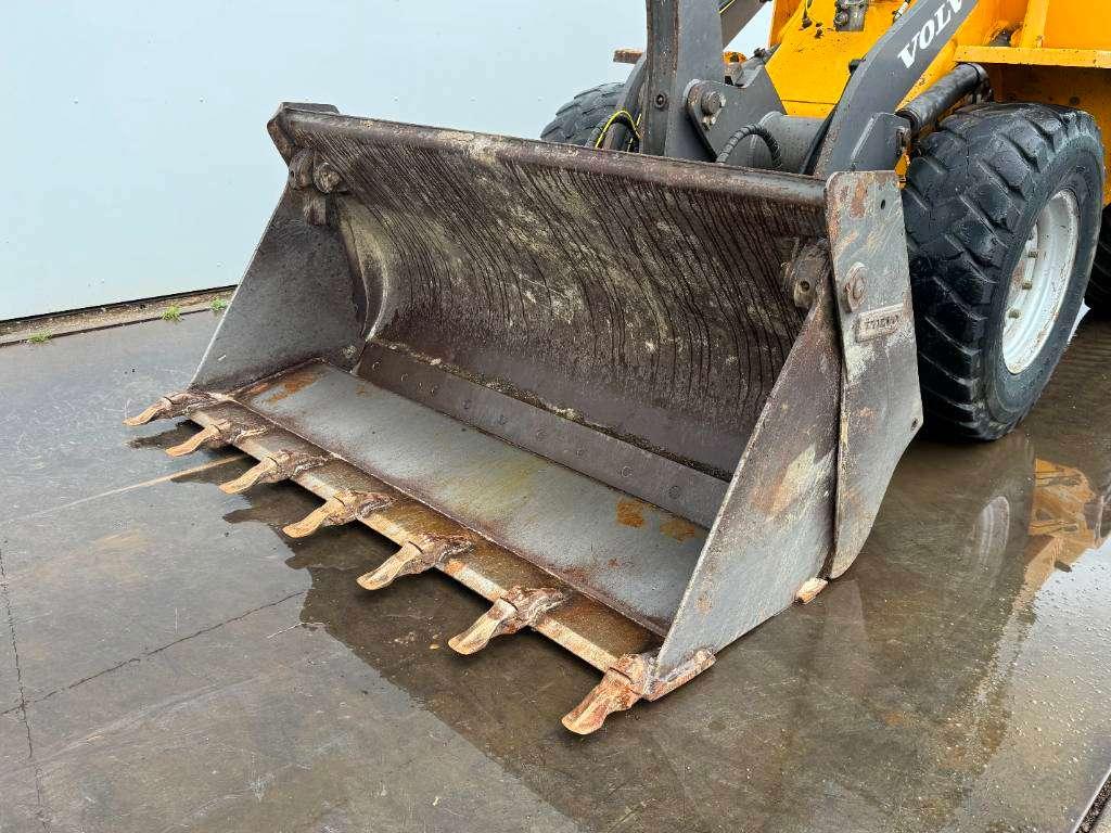 Volvo L30B - Bucket + Forks / Quick Coupler Foto 14