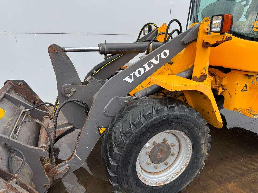 Volvo L30B - Bucket + Forks / Quick Coupler Foto 20