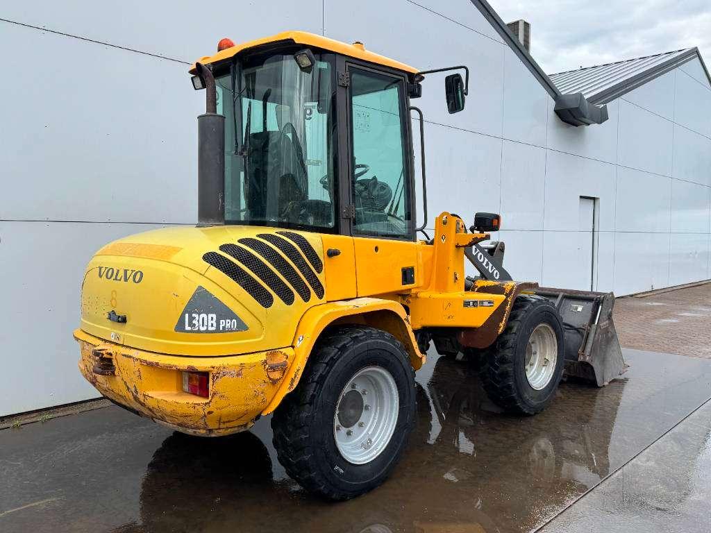 Volvo L30B - Bucket + Forks / Quick Coupler Foto 6