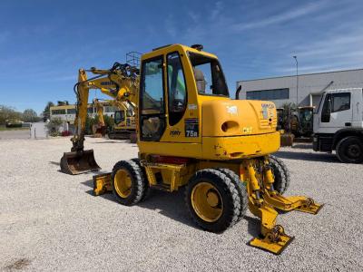Komatsu PW75 R vendida por Skynet Srl