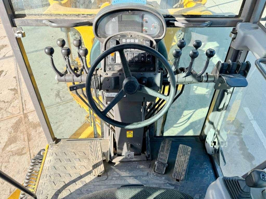Volvo G960B - 4.90 Meter Blade / Backup Camera Foto 7