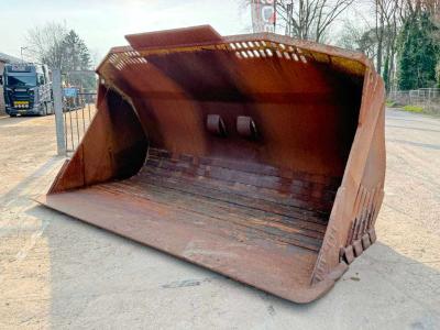 Caterpillar 988 Bucket - Good Overall Condition vendida por Boss Machinery