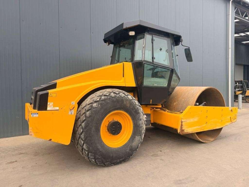 Dynapac CA302D Foto 4