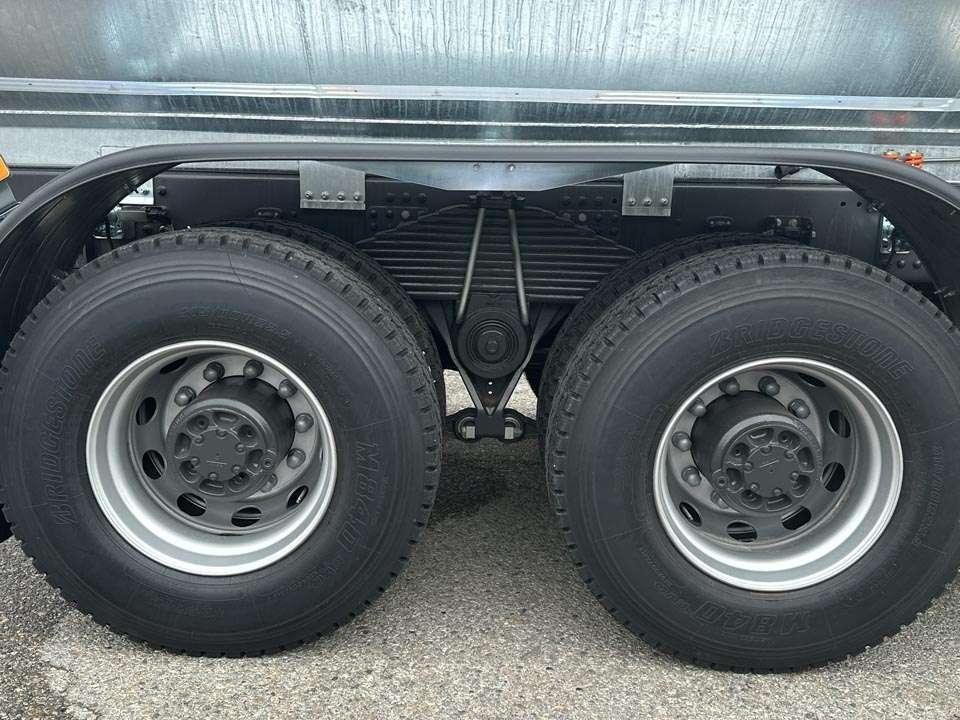 Volvo FMX 460 6x6 Foto 12
