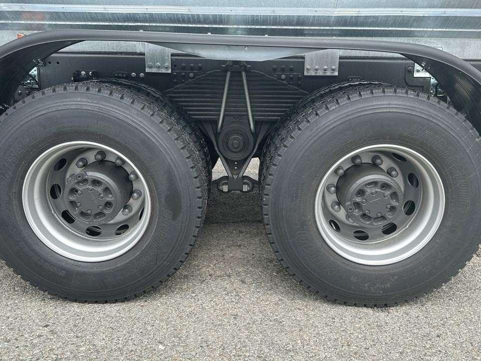 Volvo FMX 460 6x6 Foto 6