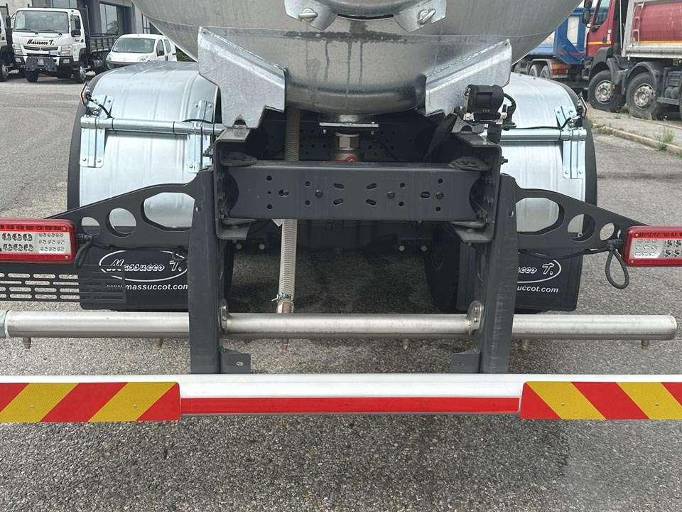 Volvo FMX 460 6x6 Foto 8