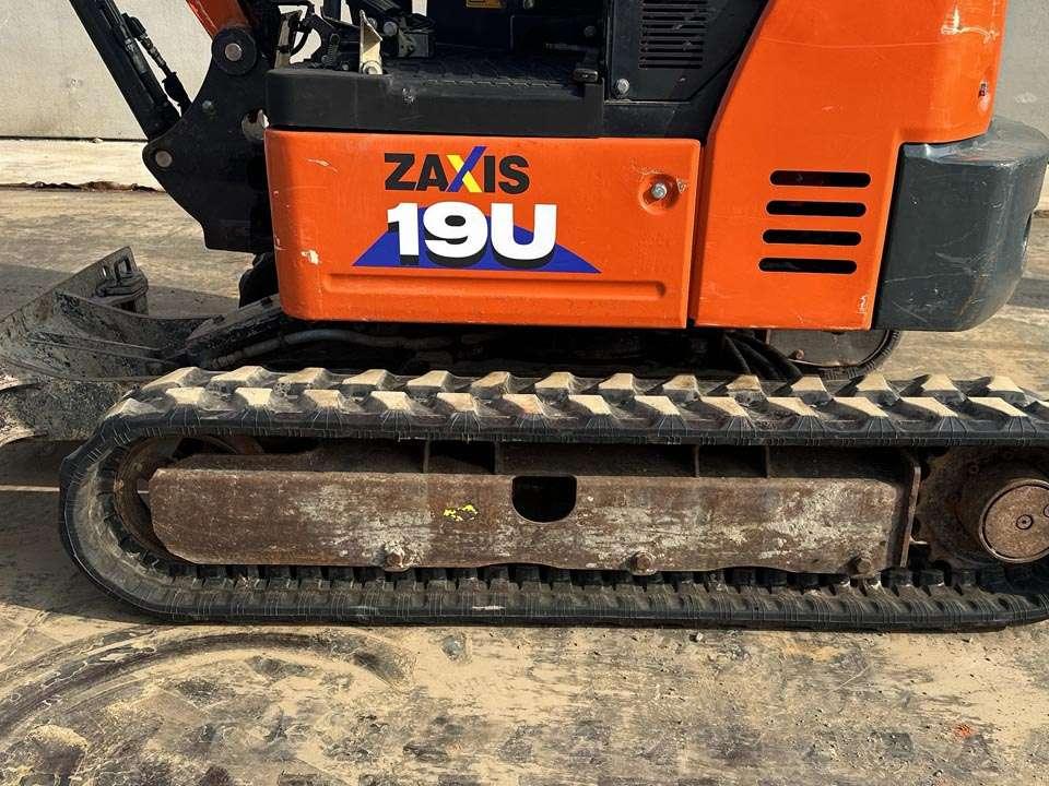 Hitachi ZX19U-6 YRL Foto 10