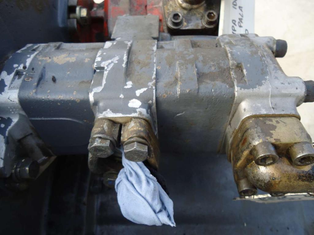 Bomba hidráulica de transmisión para Fiat Kobelco W270 Foto 3
