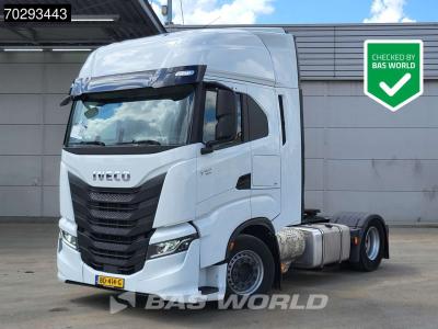 Iveco S-Way 490 4X2 Retarder Standairco 2xTanks ACC LED Navi Euro 6 vendida por BAS World B.V.