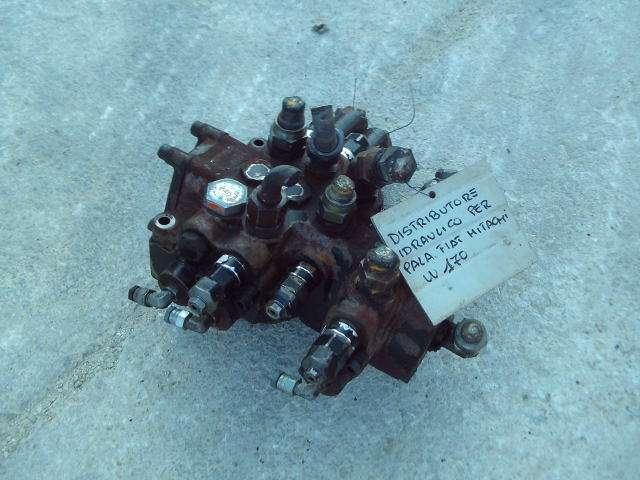 Distribuidor hidraulico para Fiat Hitachi W170 Foto 1
