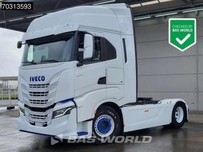 Iveco S-Way 570 4X2 Retarder 2xTanks Standklima Navi vendida por BAS World B.V.