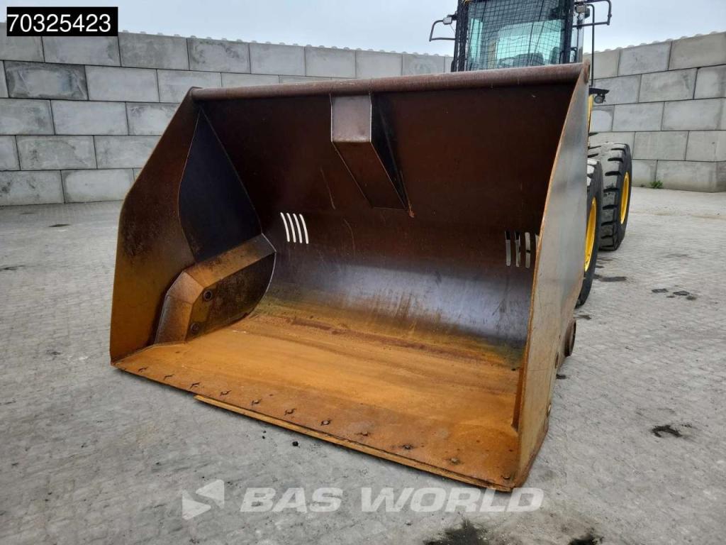 Komatsu WA320-6 Foto 22