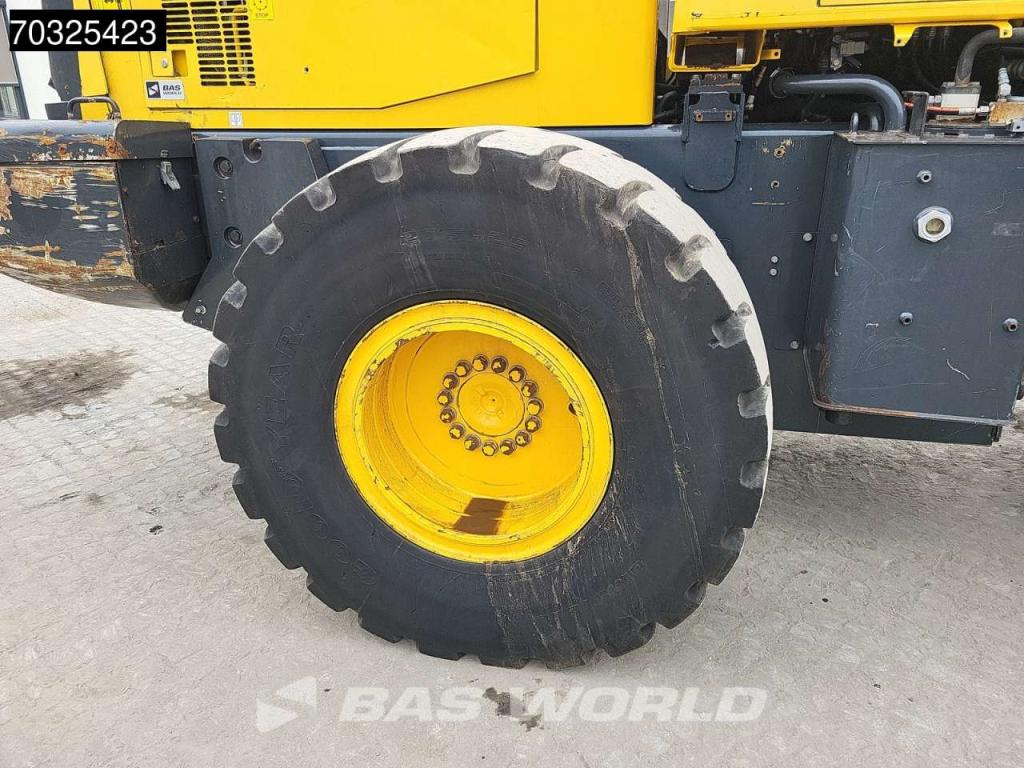 Komatsu WA320-6 Foto 28