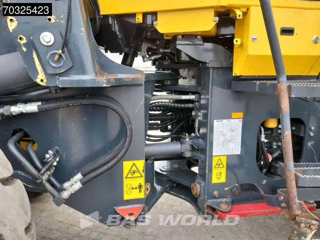 Komatsu WA320-6 Foto 30
