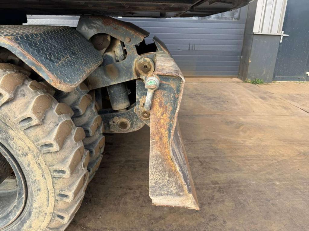 Hyundai Robex 180W-9A Foto 12