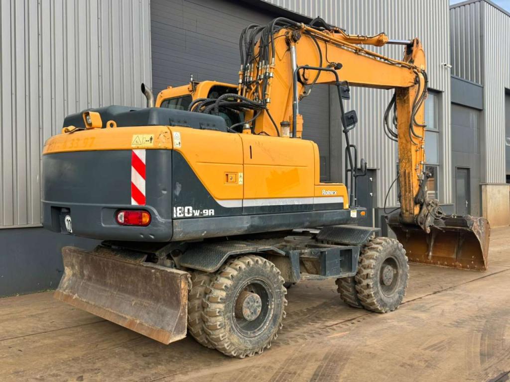 Hyundai Robex 180W-9A Foto 7