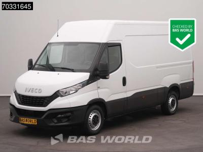 Iveco Daily 35S14 L2H2 Airco Cruise 3500kg trekgewicht Euro6 3520L A/C Cruise control vendida por BAS World B.V.