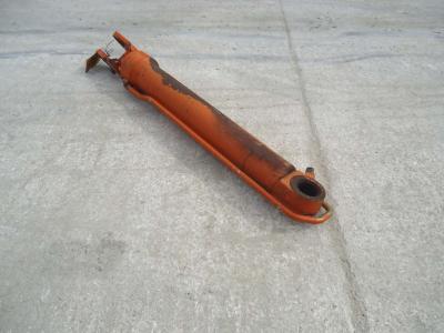 Cilndro de levantamiento para Fiat Kobelco W190 vendida por OLM 90 Srl