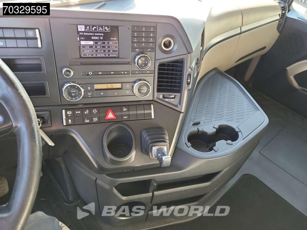 Mercedes-Benz Actros 2443 6X2 BigSpace Retarder Standklima ACC Liftachse Schiebeschüssel Foto 18