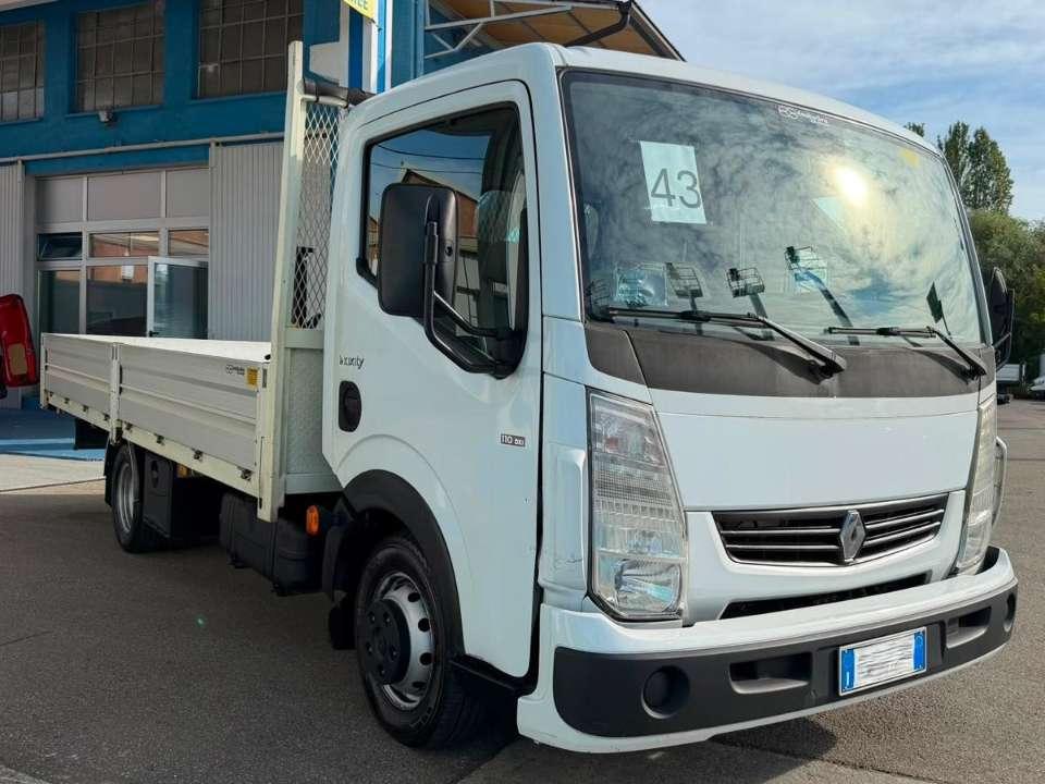 Renault Maxity Foto 2