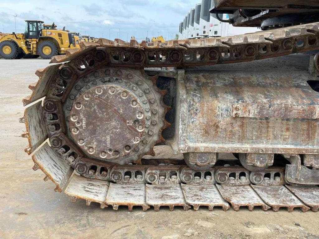 Hitachi ZX300-6 Foto 12