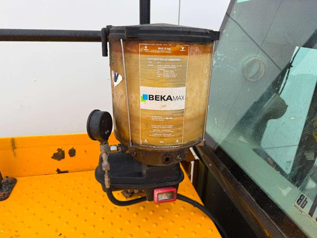 JCB 220X-LC - Quick Coupler / Automatic Greasing Foto 26