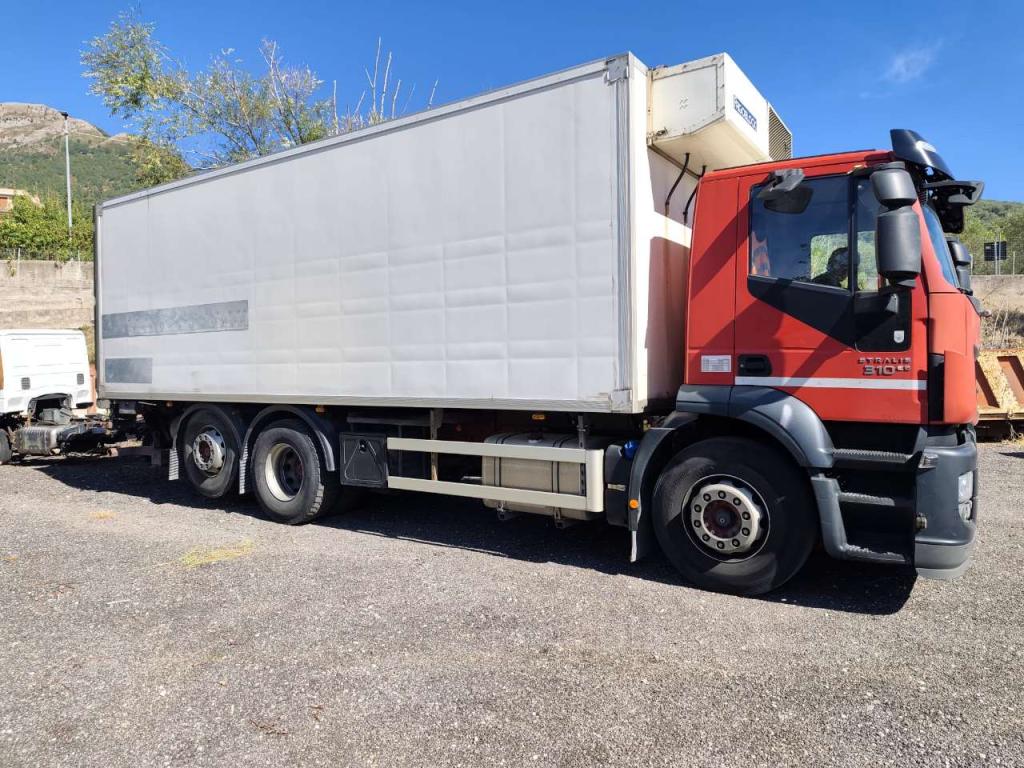 Iveco STRALIS HI-STREET 260S31 Foto 16