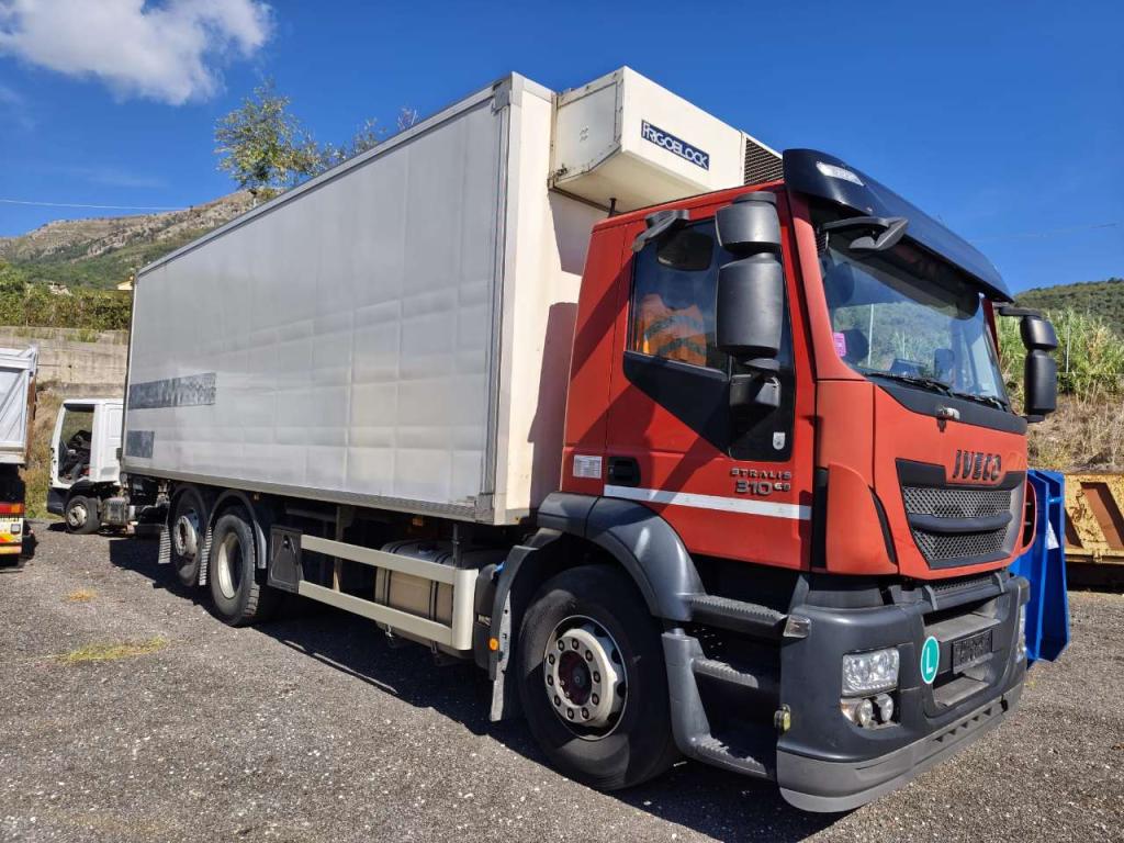 Iveco STRALIS HI-STREET 260S31 Foto 18