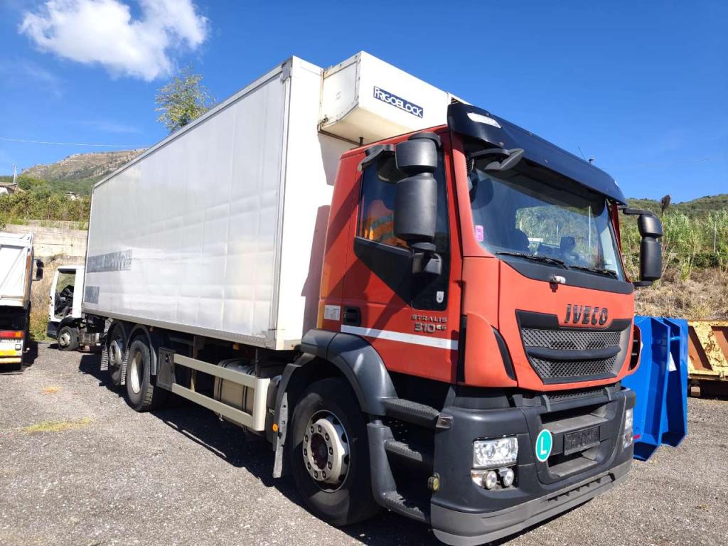 Iveco STRALIS HI-STREET 260S31 Foto 19