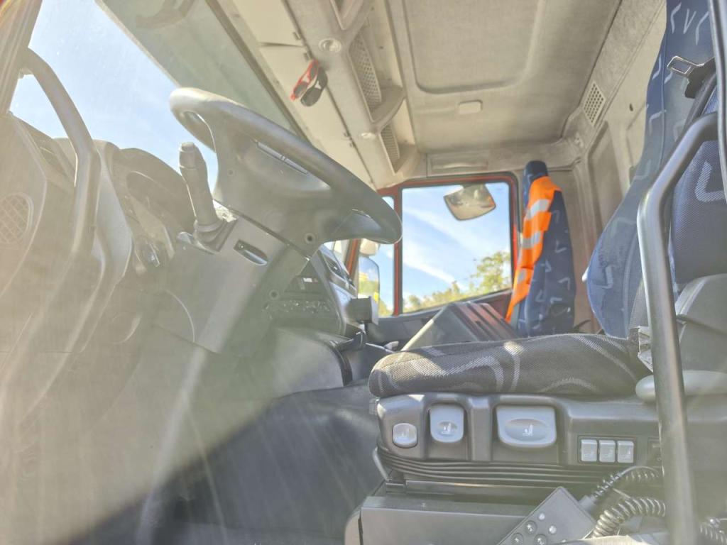 Iveco STRALIS HI-STREET 260S31 Foto 8