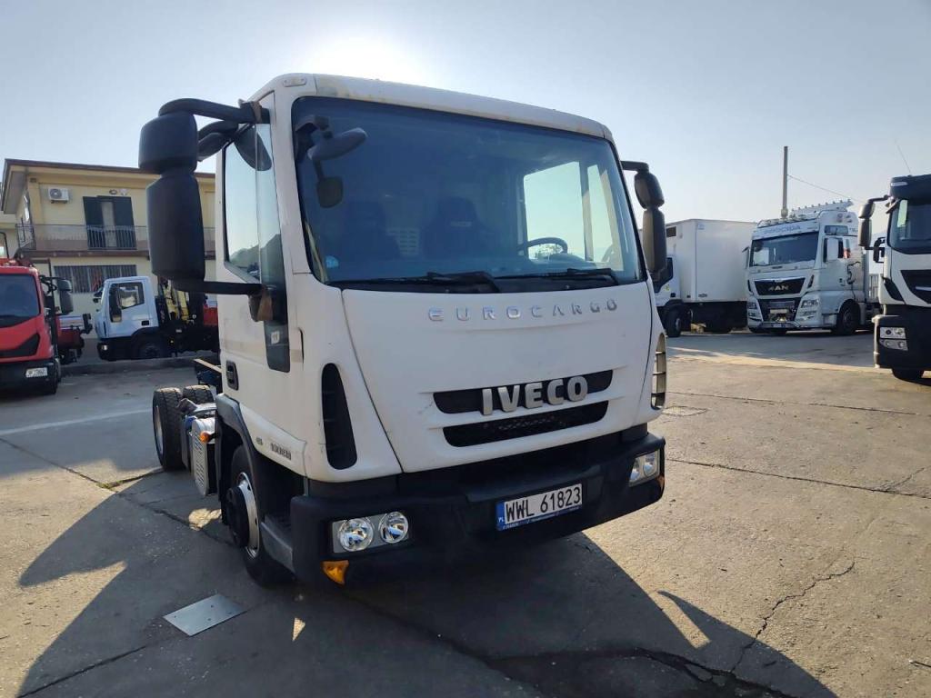 Iveco EUROCARGO 100E18 Foto 13