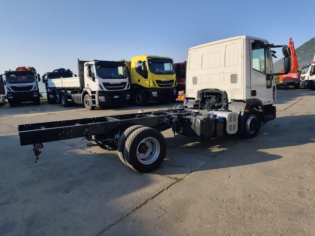 Iveco EUROCARGO 100E18 Foto 16
