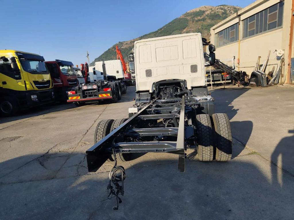 Iveco EUROCARGO 100E18 Foto 20