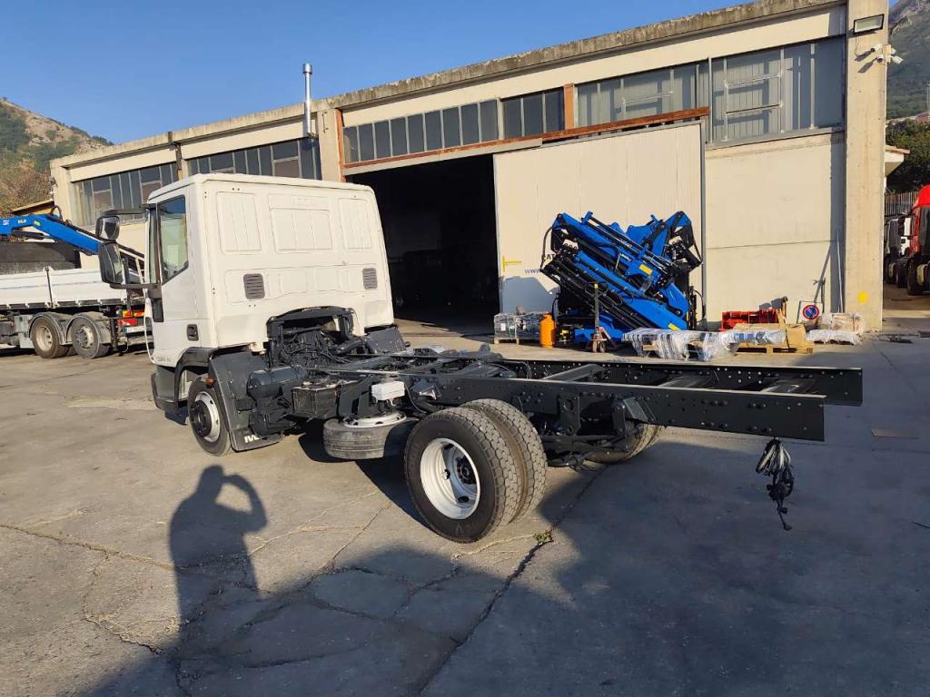 Iveco EUROCARGO 100E18 Foto 26