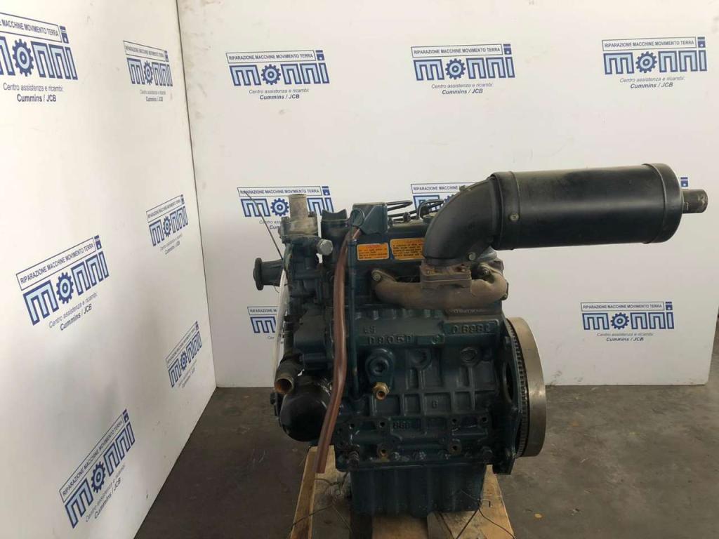 Kubota D905 Foto 3